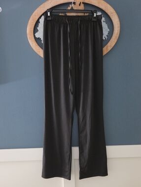 Relaxed Black Drawstring Wide-Leg Pants
